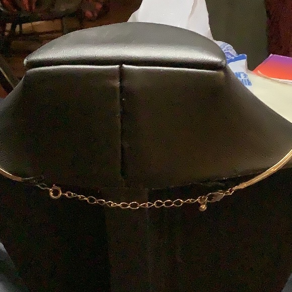 Vintage Avon, necklace, bracelet and earrings set. - Picture 8 of 16